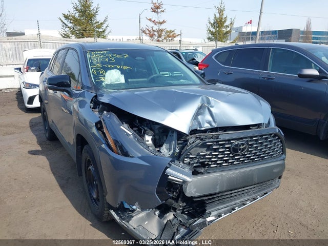 2025 Toyota Corolla Cross მანქანა იყიდება აუქციონზე, vin: 7MUCAABG4SV131013, აუქციონის ნომერი: 12569367
