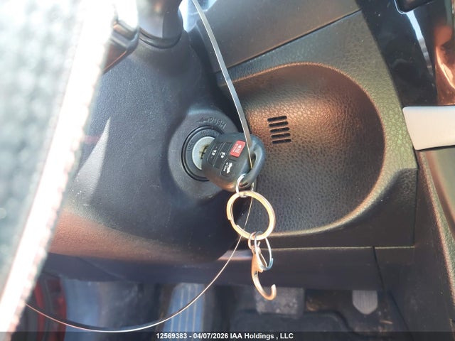 2T1BURHE3GC730504 Toyota COROLLA LE