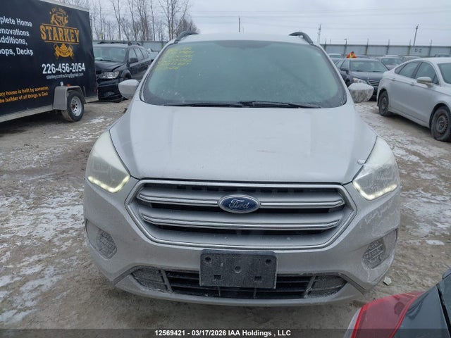 1FMCU9G98HUC05012 Ford Escape