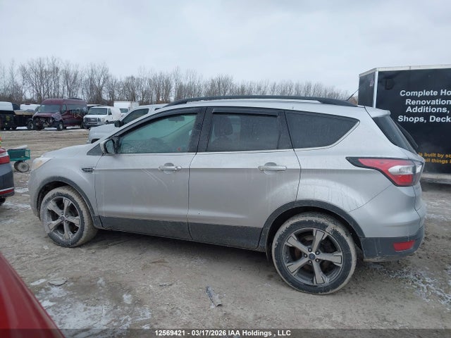1FMCU9G98HUC05012 Ford Escape