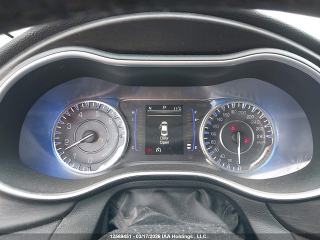 12569451 :رقم المزاد ، 1C3CCCAB1GN140470 vin ، 2016 Chrysler 200 Limited مزاد بيع
