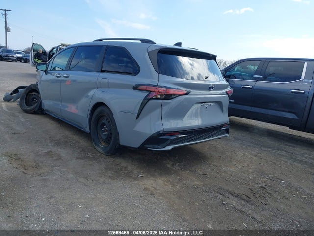 5TDGSKFC8SS206981 Toyota Sienna Xse 7-passenger