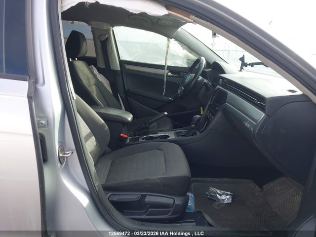 1VWAA7A3XLC004494 Volkswagen Passat