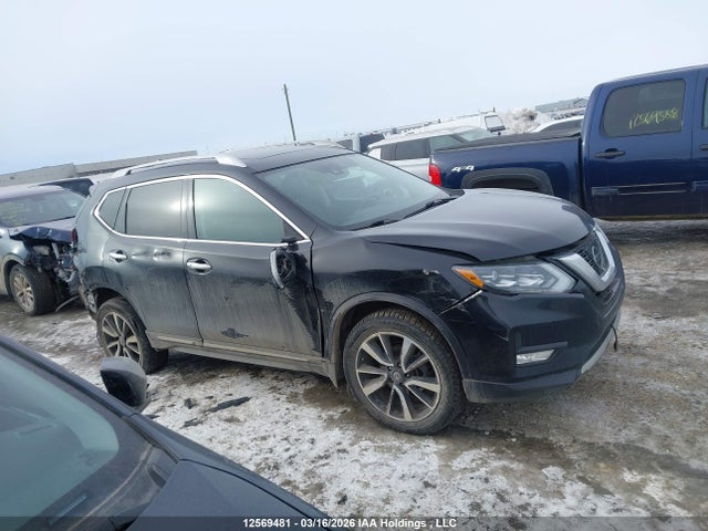 2017 Nissan Rogue Sv/sl მანქანა იყიდება აუქციონზე, vin: 5N1AT2MV7HC797186, აუქციონის ნომერი: 12569481
