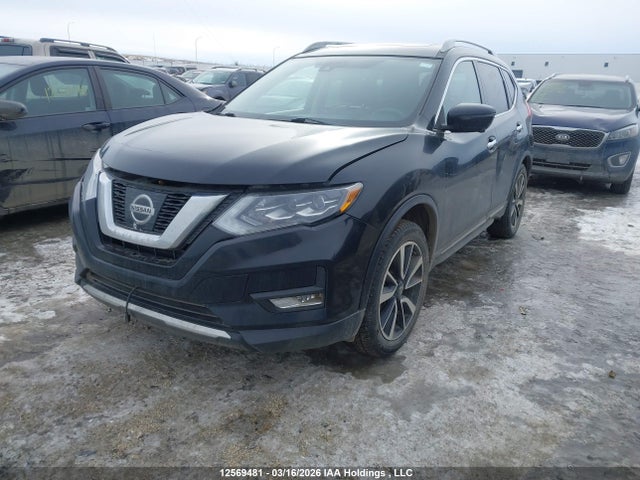 2017 Nissan Rogue Sv/sl მანქანა იყიდება აუქციონზე, vin: 5N1AT2MV7HC797186, აუქციონის ნომერი: 12569481