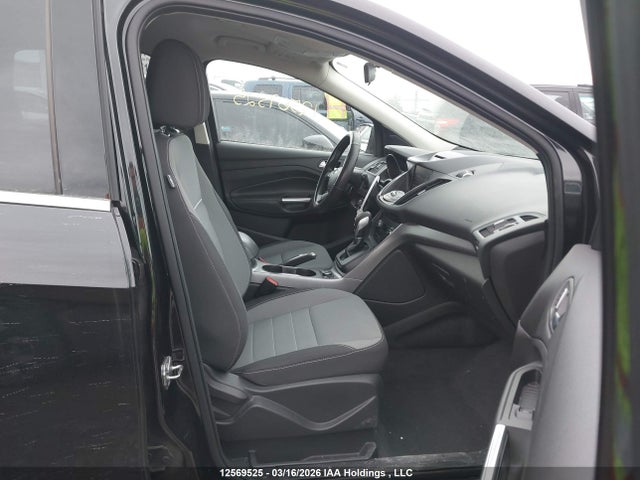 1FMCU0GX3EUD11356 Ford ESCAPE SE