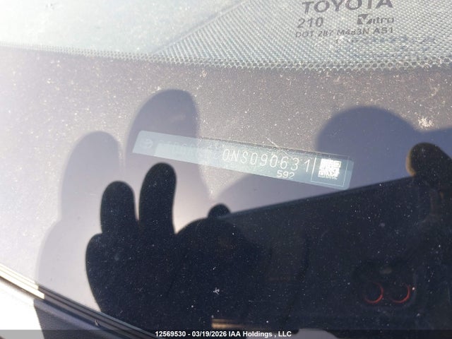 5TDGRKEC0NS090631 Toyota Sienna Xle 8-passenger