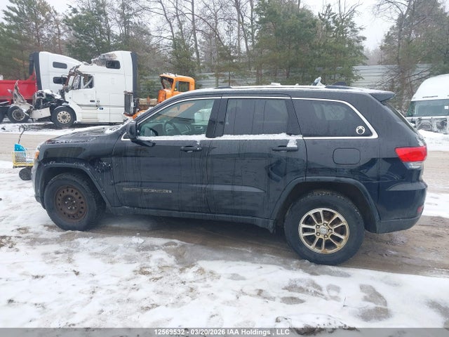1C4RJFAG8JC364914 Jeep Grand Cherokee Laredo