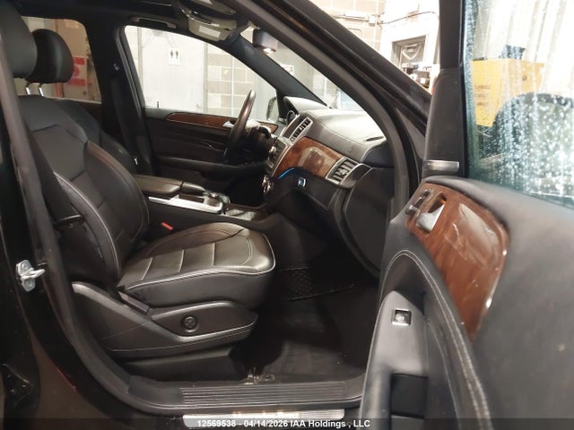 12569538 :رقم المزاد ، 4JGDA7DB7CA056546 vin ، 2012 Mercedes-benz Ml 550 4matic مزاد بيع