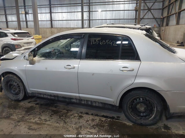 2007 Nissan Versa 1.8s მანქანა იყიდება აუქციონზე, vin: 3N1BC11E97L418735, აუქციონის ნომერი: 12569542
