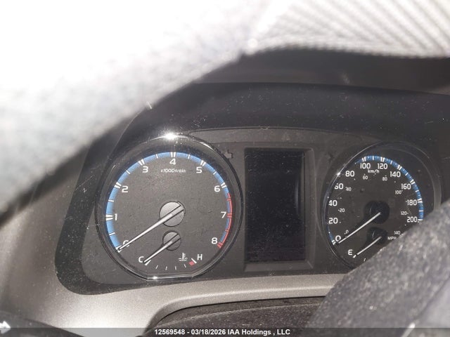 2T3ZFREV3JW492678 Toyota RAV4 LE