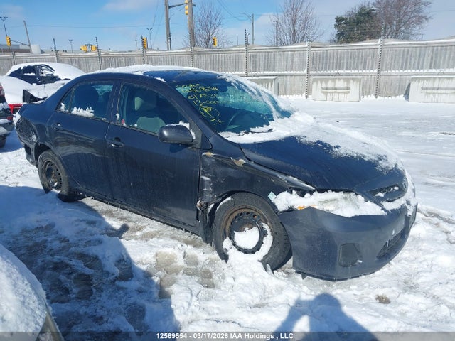 12569554 :رقم المزاد ، 2T1BU4EE7DC017835 vin ، 2013 Toyota Corolla S/le مزاد بيع