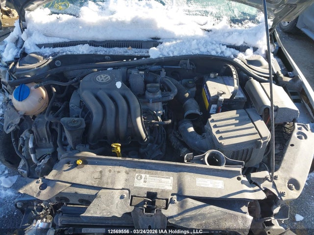 3VW1K7AJ5EM253900 Volkswagen JETTA S