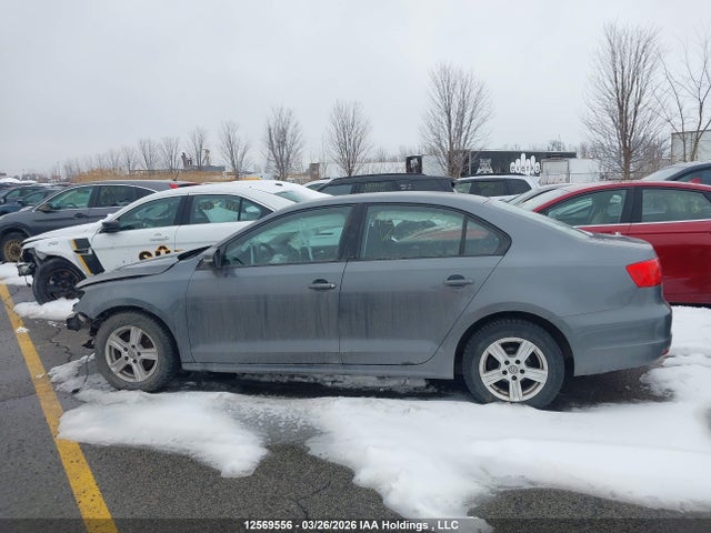 3VW1K7AJ5EM253900 Volkswagen JETTA S