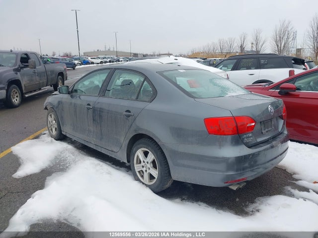 3VW1K7AJ5EM253900 Volkswagen JETTA S