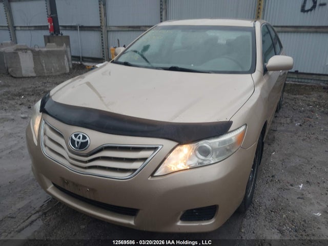 2010 Toyota Camry Le მანქანა იყიდება აუქციონზე, vin: 4T1BF3EK6AU503847, აუქციონის ნომერი: 12569586