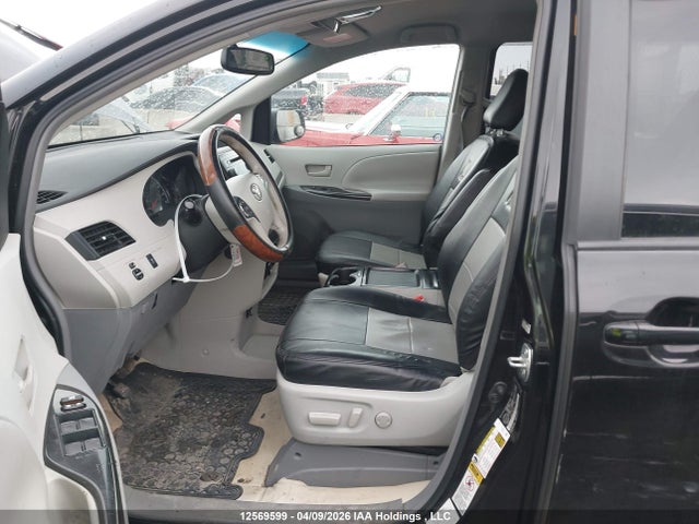 2011 Toyota Sienna Le V6 მანქანა იყიდება აუქციონზე, vin: 5TDKK3DC4BS130811, აუქციონის ნომერი: 12569599