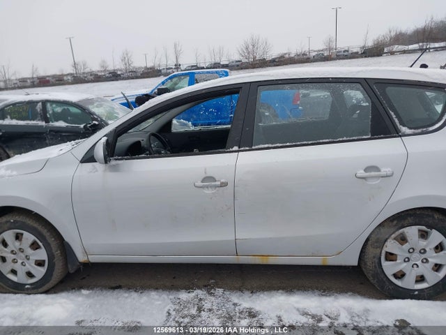 12569613 :رقم المزاد ، KMHDB8AE7BU099878 vin ، 2011 Hyundai Elantra Touring Gls مزاد بيع