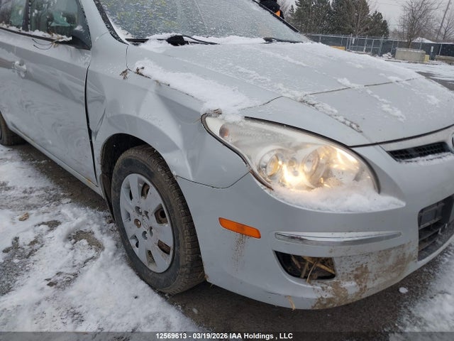 12569613 :رقم المزاد ، KMHDB8AE7BU099878 vin ، 2011 Hyundai Elantra Touring Gls مزاد بيع