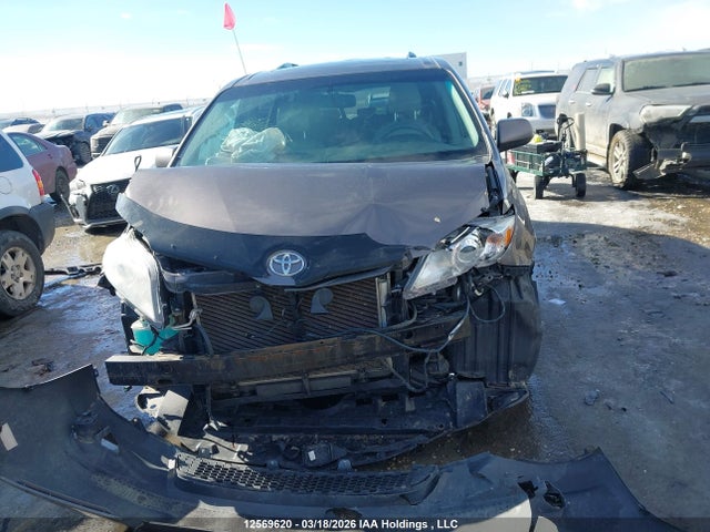 Продаж на аукціоні авто 2014 Toyota Sienna Xle 7 Passenger, vin: 5TDDK3DC7ES088499, номер лоту: 12569620