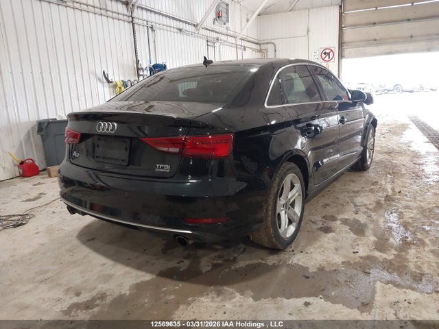 Audi A3 PREMIUM 2018 WAUB8GFF6J1076952 Image 4