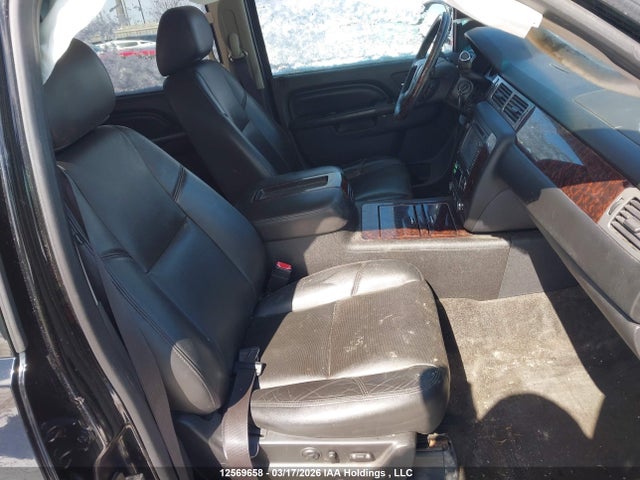 12569658 :رقم المزاد ، 1GKS2MEF3DR152870 vin ، 2013 Gmc Yukon Xl 1500 Denali مزاد بيع