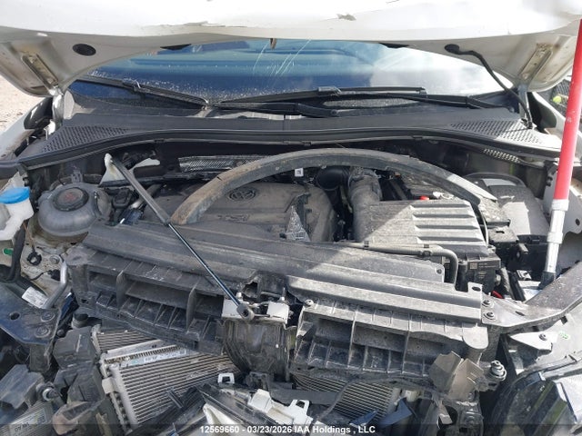 3VV4B7AX9NM116304 Volkswagen Tiguan Highline R-line