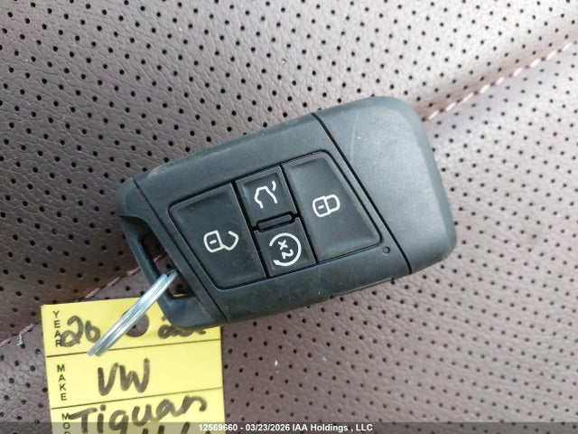 3VV4B7AX9NM116304 Volkswagen Tiguan Highline R-line