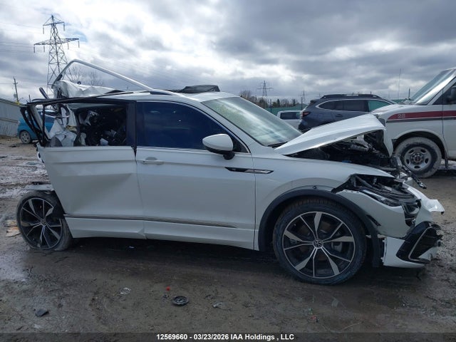 3VV4B7AX9NM116304 Volkswagen Tiguan Highline R-line