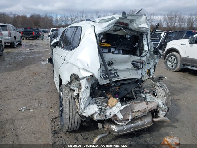 3VV4B7AX9NM116304 Volkswagen Tiguan Highline R-line
