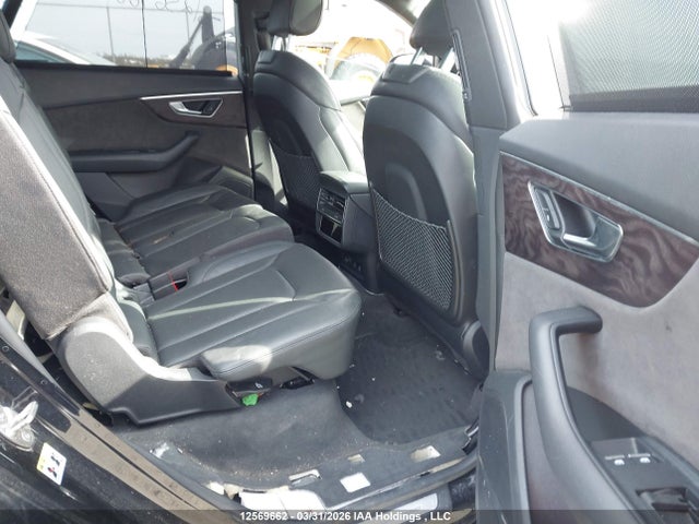 WA1FVAF16KD012886 Audi Q8 Prestige S-line