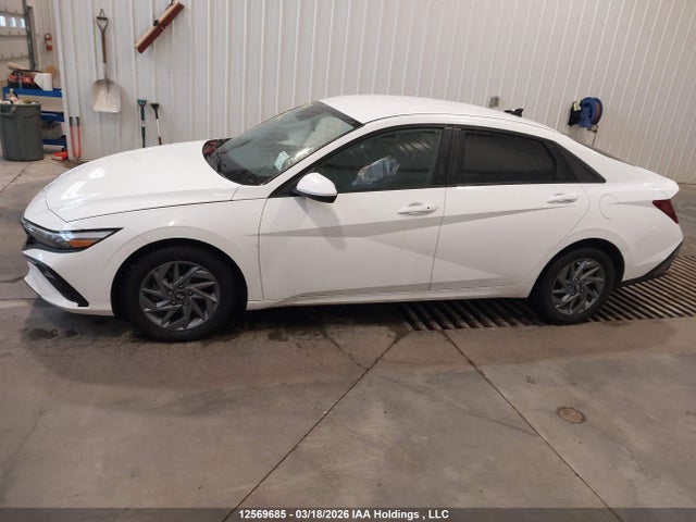 KMHLM4DG3SU902276 Hyundai Elantra Preferred