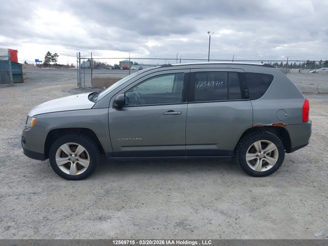12569715 :رقم المزاد ، 1C4NJDAB5DD270043 vin ، 2013 Jeep Compass Sport/north مزاد بيع