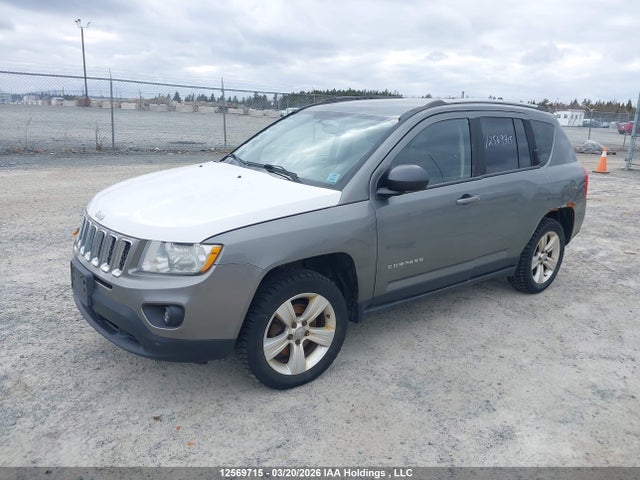 12569715 :رقم المزاد ، 1C4NJDAB5DD270043 vin ، 2013 Jeep Compass Sport/north مزاد بيع