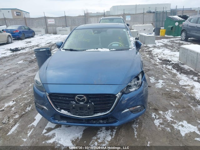 3MZBN1W36JM275725 Mazda Mazda3 Gt