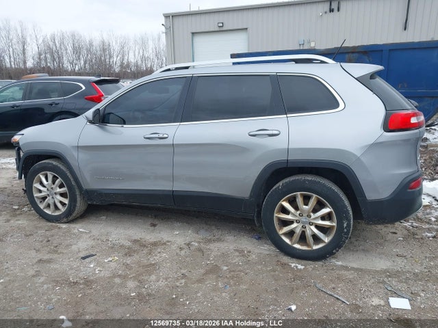 1C4PJMDS7FW672786 Jeep Cherokee Limited