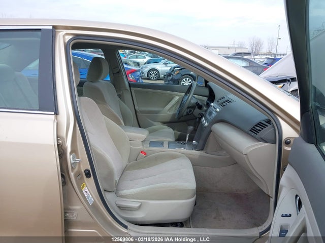 12569806 :رقم المزاد ، 4T1BF3EK3AU087093 vin ، 2010 Toyota Camry Se/le/xle مزاد بيع