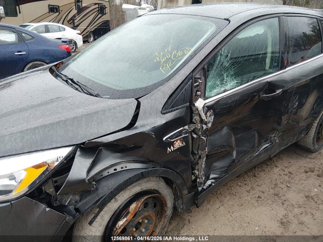 1FMCU9GD7HUD63104 Ford ESCAPE SE