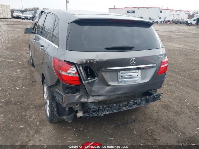 WDDMH4GB5FJ338138 Mercedes-Benz B 250 4matic