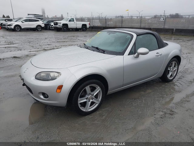 2007 Mazda Mx-5 Miata მანქანა იყიდება აუქციონზე, vin: JM1NC15F270133031, აუქციონის ნომერი: 12569878