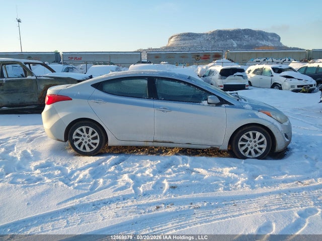 2013 Hyundai Elantra Gls/limited მანქანა იყიდება აუქციონზე, vin: 5NPDH4AEXDH229077, აუქციონის ნომერი: 12569879