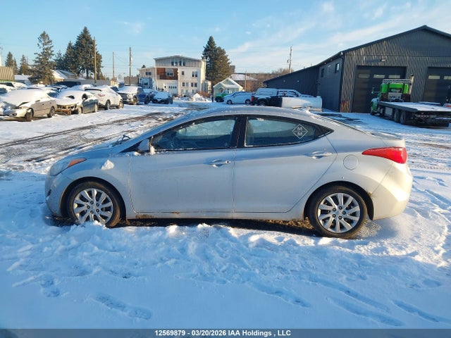 2013 Hyundai Elantra Gls/limited მანქანა იყიდება აუქციონზე, vin: 5NPDH4AEXDH229077, აუქციონის ნომერი: 12569879