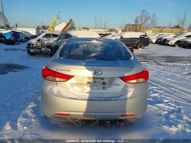 2013 Hyundai Elantra Gls/limited მანქანა იყიდება აუქციონზე, vin: 5NPDH4AEXDH229077, აუქციონის ნომერი: 12569879