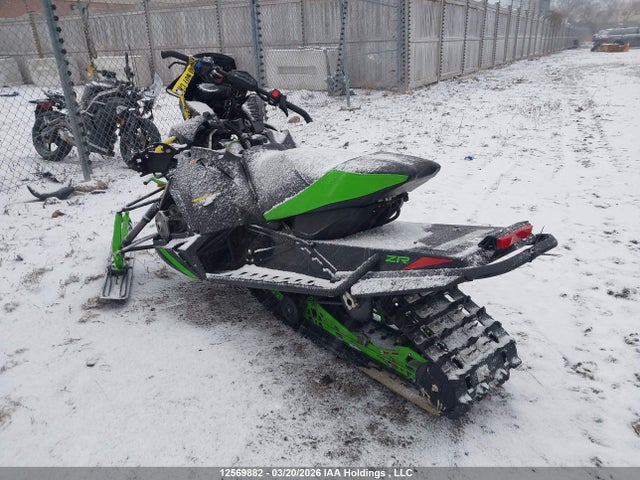 4UF15SNWXFT117776 Skidoo Arctic Cat Zr 7000