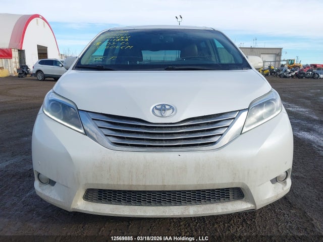2015 Toyota Sienna Xle/limited მანქანა იყიდება აუქციონზე, vin: 5TDDK3DC3FS094494, აუქციონის ნომერი: 12569885