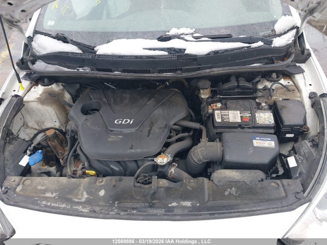 KMHCT5AE2HU329701 Hyundai Accent