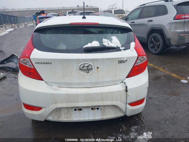 KMHCT5AE2HU329701 Hyundai Accent