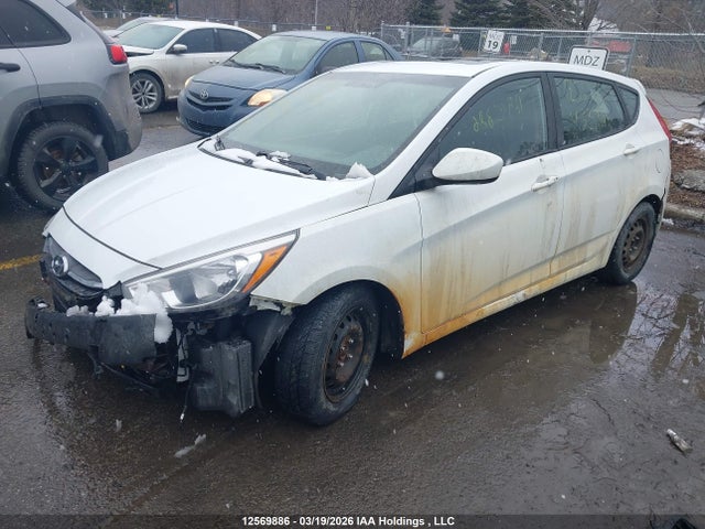 KMHCT5AE2HU329701 Hyundai Accent