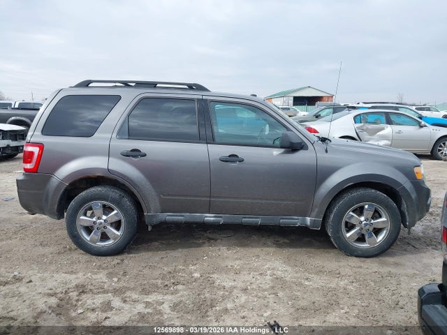 2010 Ford Escape Xlt მანქანა იყიდება აუქციონზე, vin: 1FMCU0DG3AKC70169, აუქციონის ნომერი: 12569898