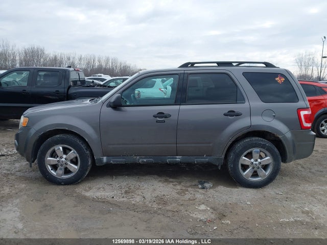 2010 Ford Escape Xlt მანქანა იყიდება აუქციონზე, vin: 1FMCU0DG3AKC70169, აუქციონის ნომერი: 12569898